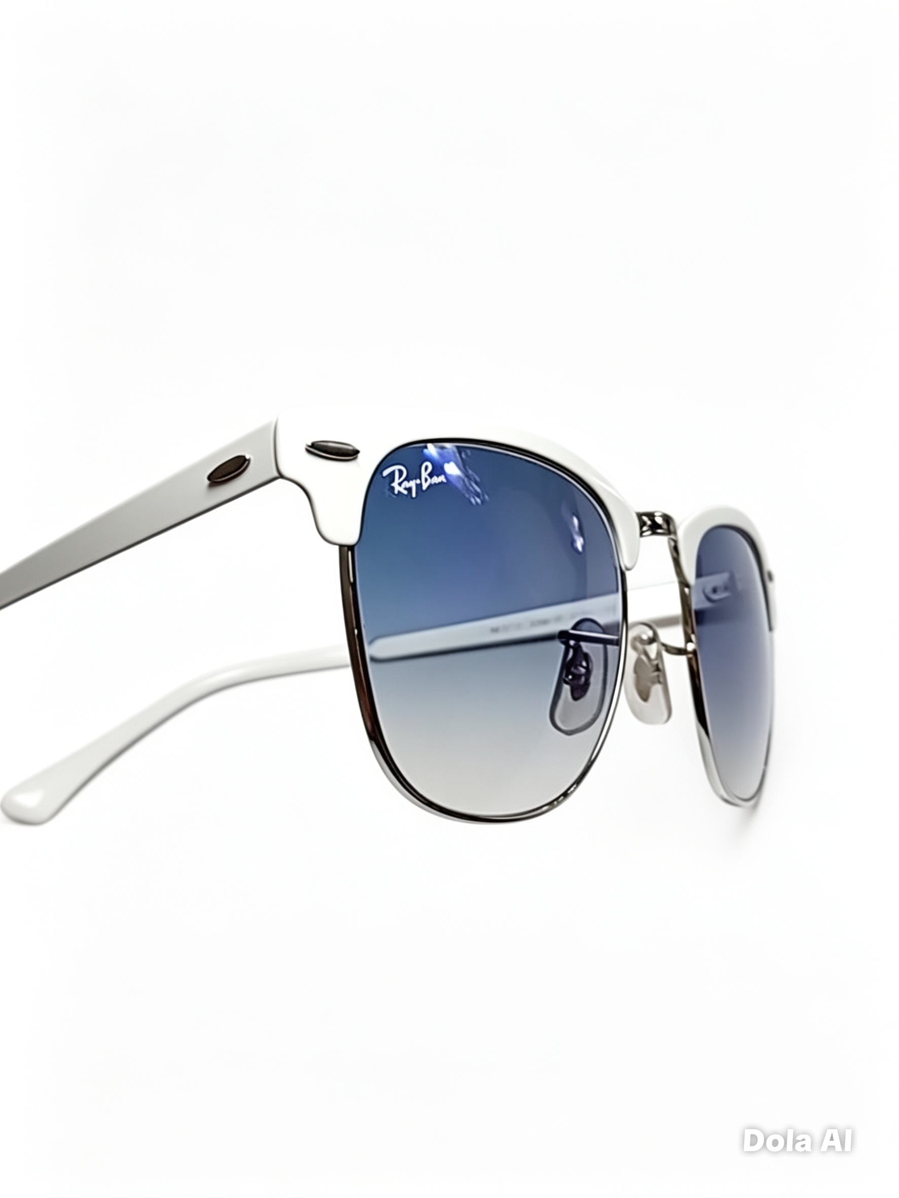 RAY-BAN CLUBMASTER GLAM — Marco Blanco y Plata | Cristales Azules Degradados | Made in Italy